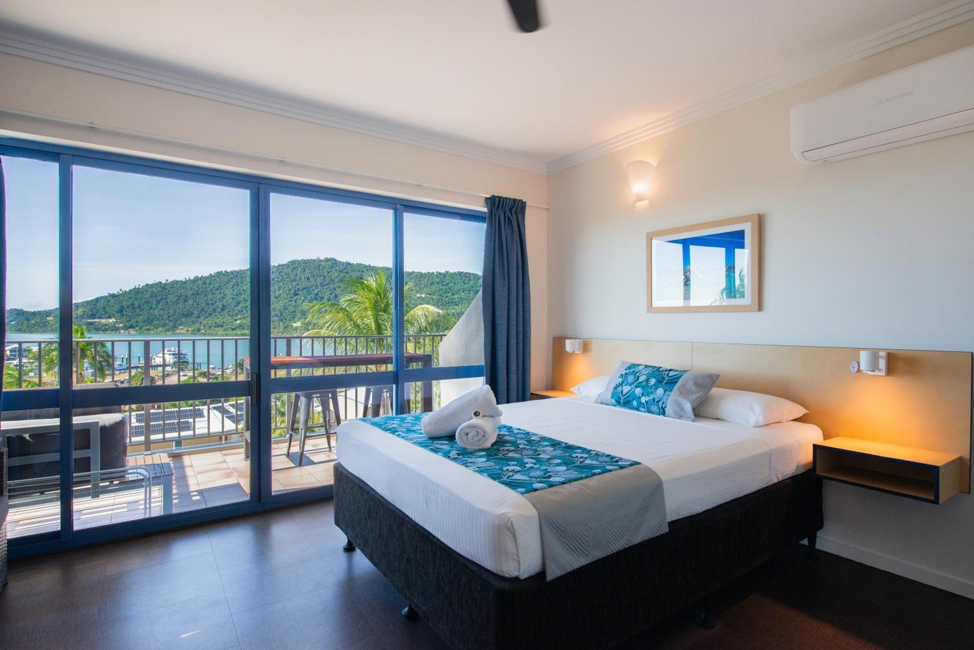 Coral Sea Vista Apartments Airlie Beach Exterior photo
