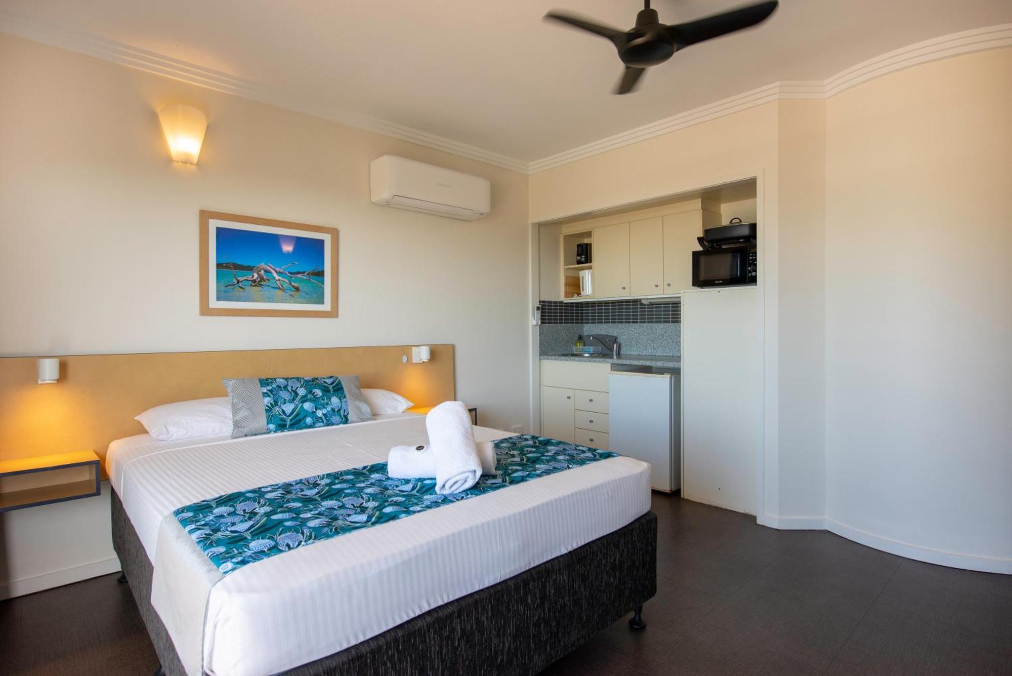 Coral Sea Vista Apartments Airlie Beach Exterior photo